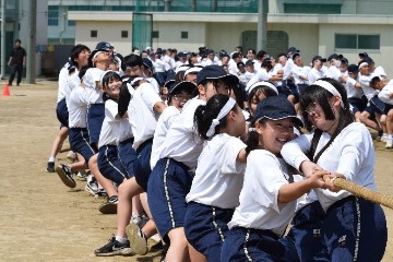 ０３